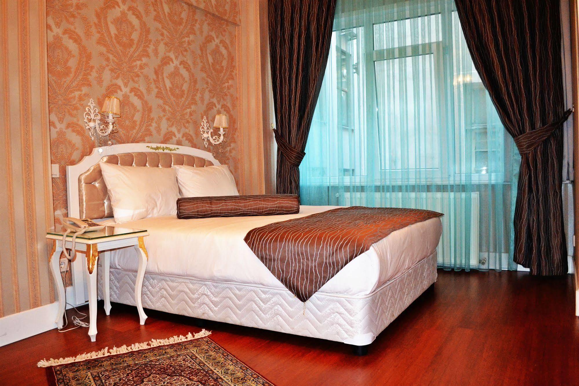 איסטמבול Alyon Hotel Taksim מראה חיצוני תמונה